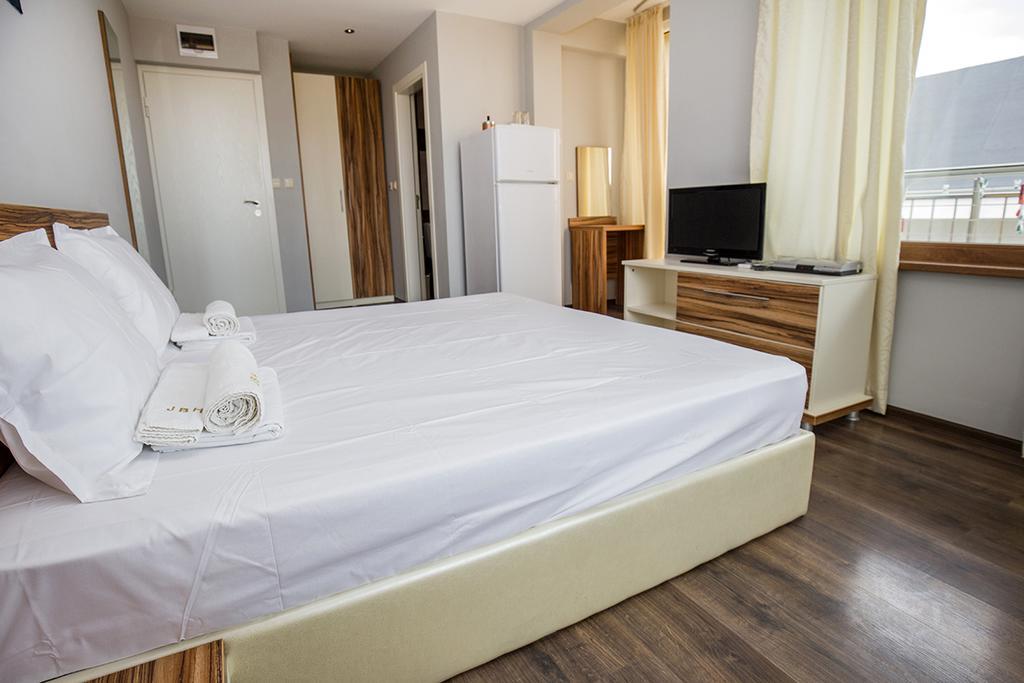 Jbh Hotel Sveti Vlas Exterior photo