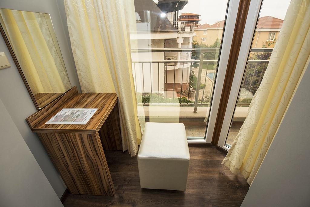 Jbh Hotel Sveti Vlas Exterior photo